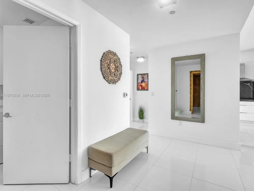 2020 Bayshore Dr #3303 Miami, FL 33137