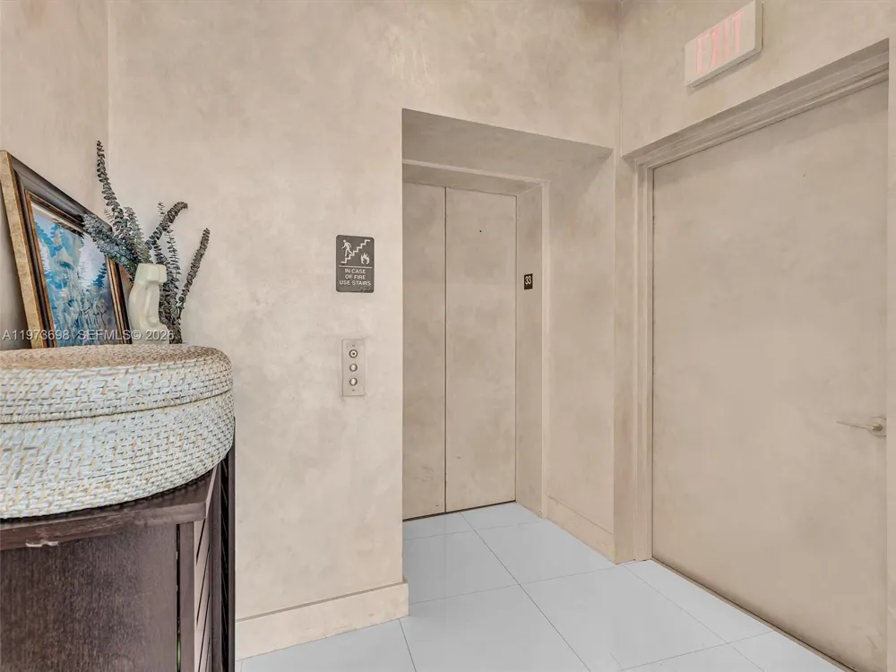 2020 Bayshore Dr #3303 Miami, FL 33137