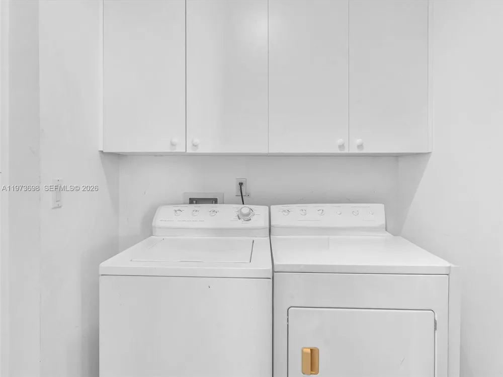 2020 Bayshore Dr #3303 Miami, FL 33137