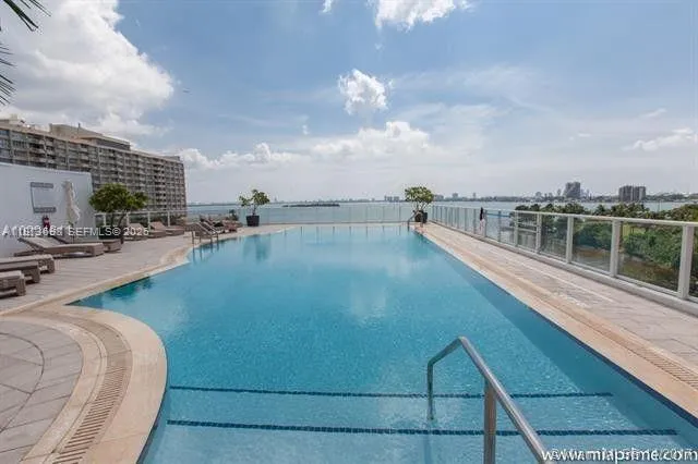 2020 Bayshore Dr #3303 Miami, FL 33137