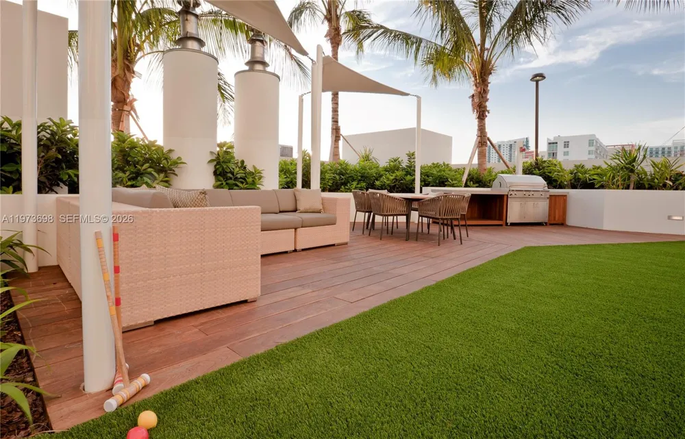 2020 Bayshore Dr #3303 Miami, FL 33137