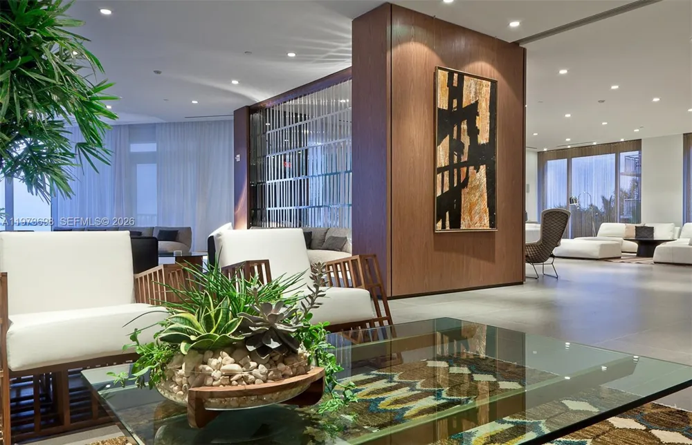 2020 Bayshore Dr #3303 Miami, FL 33137