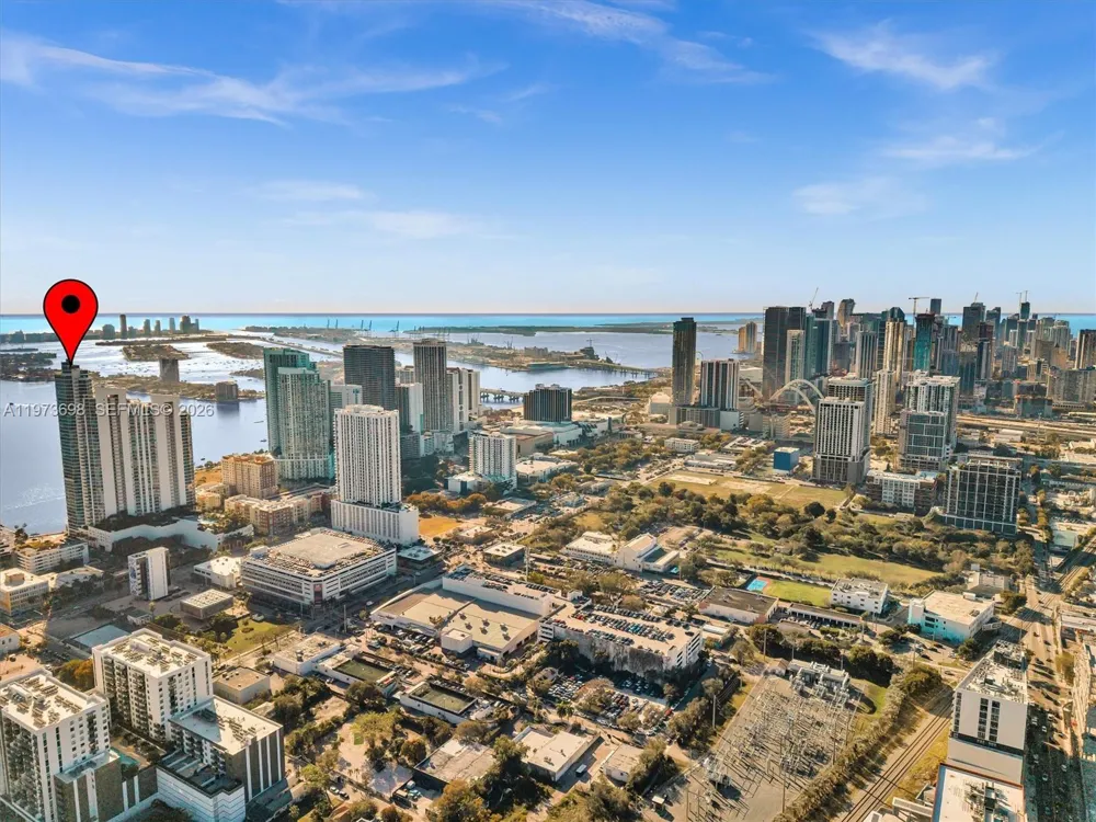 2020 Bayshore Dr #3303 Miami, FL 33137
