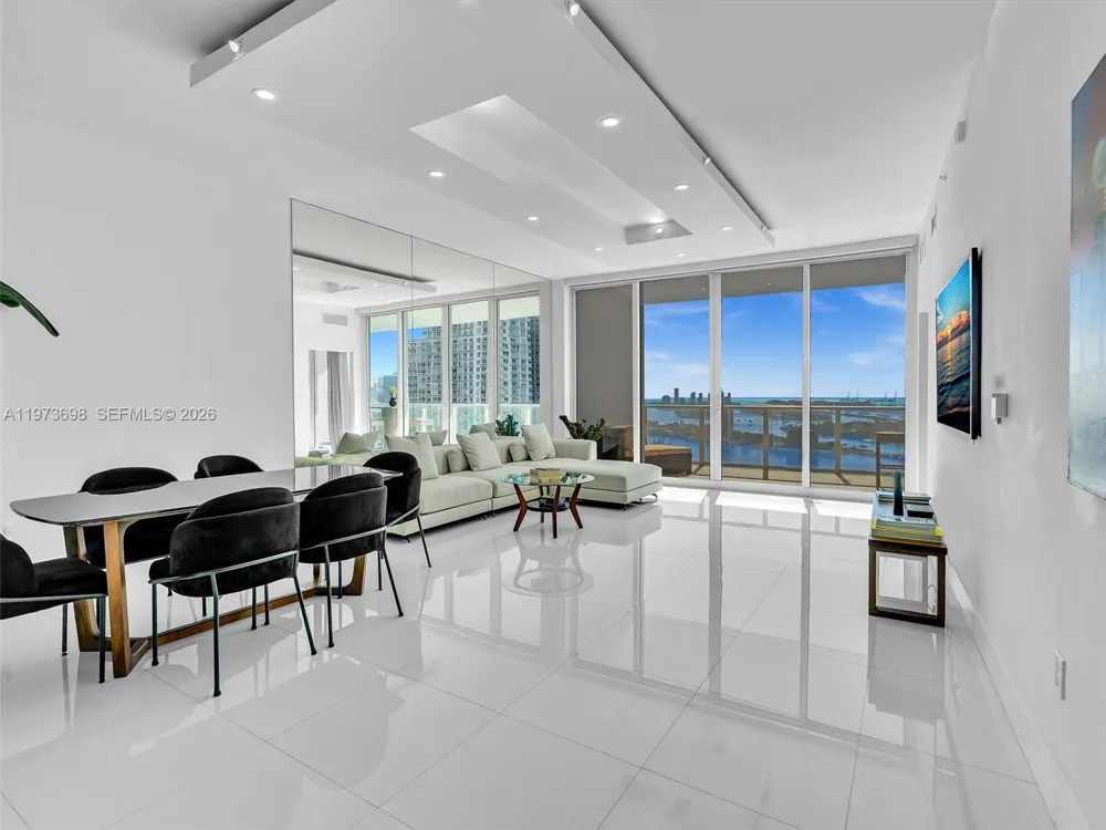 2020 Bayshore Dr #3303 Miami, FL 33137