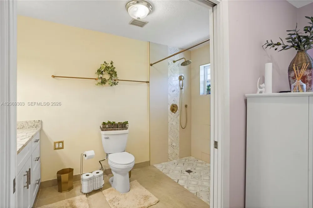 142 NW 10th Ct Boynton Beach, FL 33426