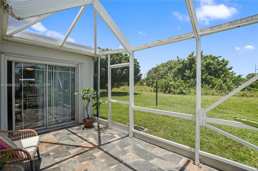 142 NW 10th Ct Boynton Beach, FL 33426
