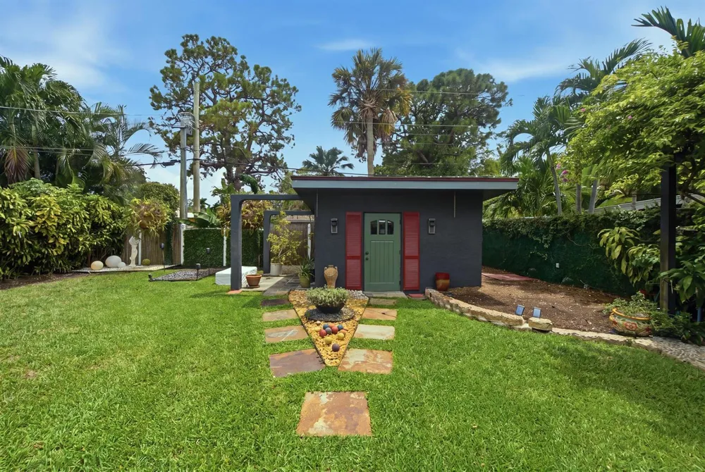 1110 SW 18TH COURT Fort Lauderdale, FL 33315