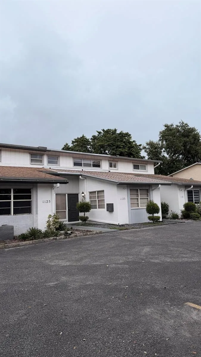 1123 W PROSPECT ROAD Fort Lauderdale, FL 33309