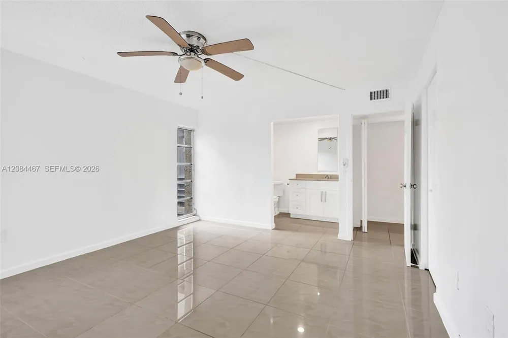 469 Pine Island Rd #B306 Plantation, FL 33324