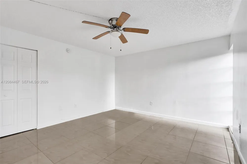 469 Pine Island Rd #B306 Plantation, FL 33324