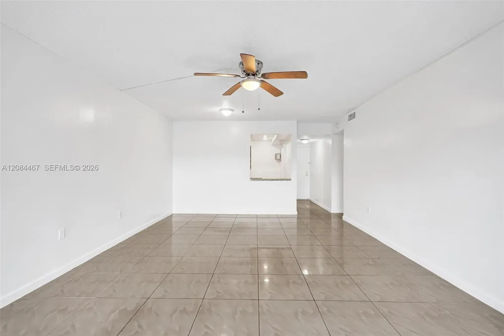 469 Pine Island Rd #B306 Plantation, FL 33324