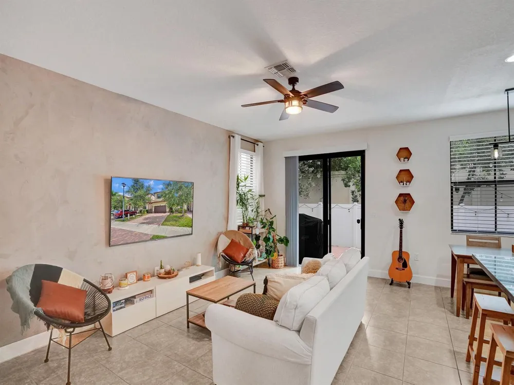 5804 NW 46TH LANE Tamarac, FL 33319