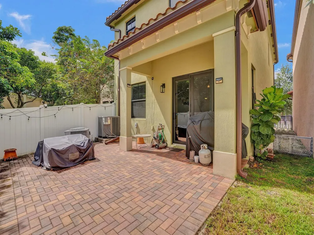 5804 NW 46TH LANE Tamarac, FL 33319