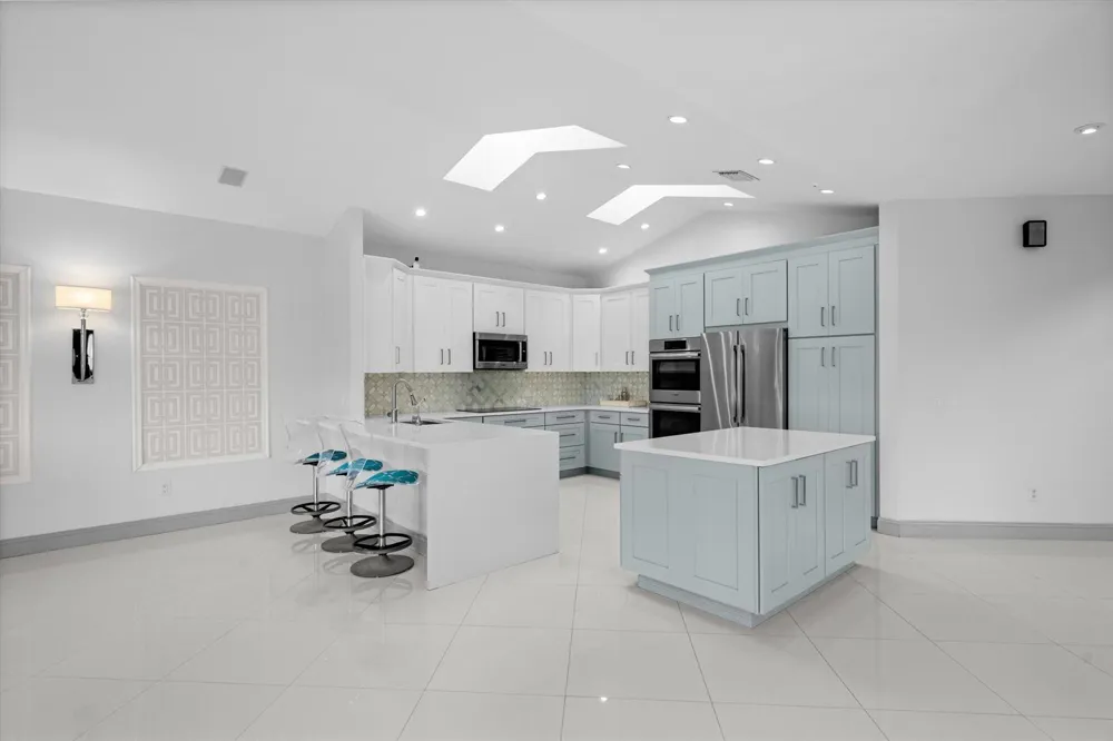 2467 Muir Circle Wellington, FL 33414