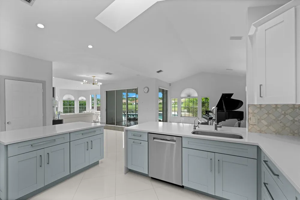 2467 Muir Circle Wellington, FL 33414