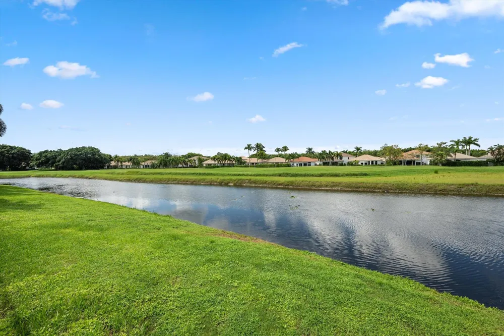 2467 Muir Circle Wellington, FL 33414