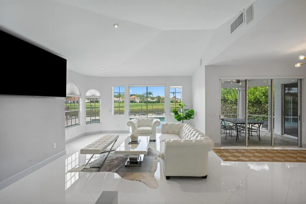 2467 Muir Circle Wellington, FL 33414