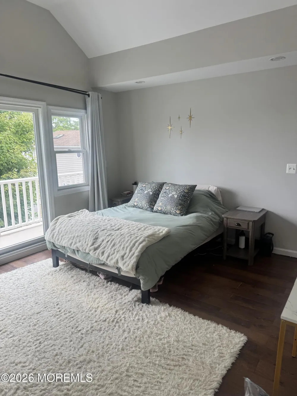 1137 Woodmere Drive Cliffwood Beach, NJ 07735