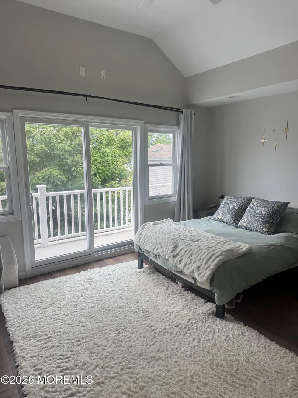 1137 Woodmere Drive Cliffwood Beach, NJ 07735