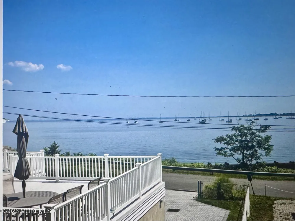 1137 Woodmere Drive Cliffwood Beach, NJ 07735