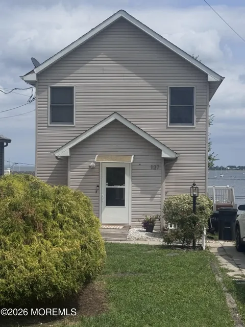 1137 Woodmere Drive