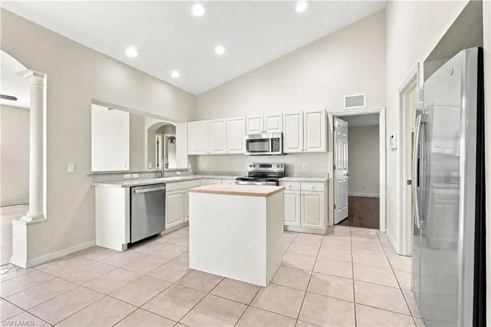 18320 PLUMBAGO COURT Lehigh Acres, FL 33972