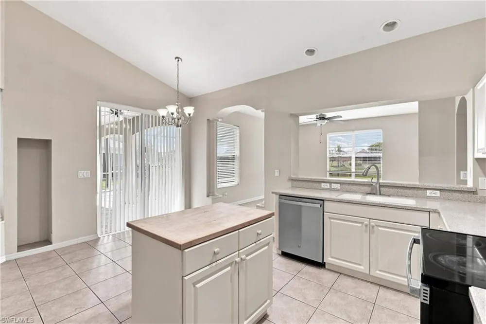 18320 PLUMBAGO COURT Lehigh Acres, FL 33972
