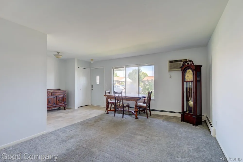 25219 Potomac Drive South Lyon City, MI 48178