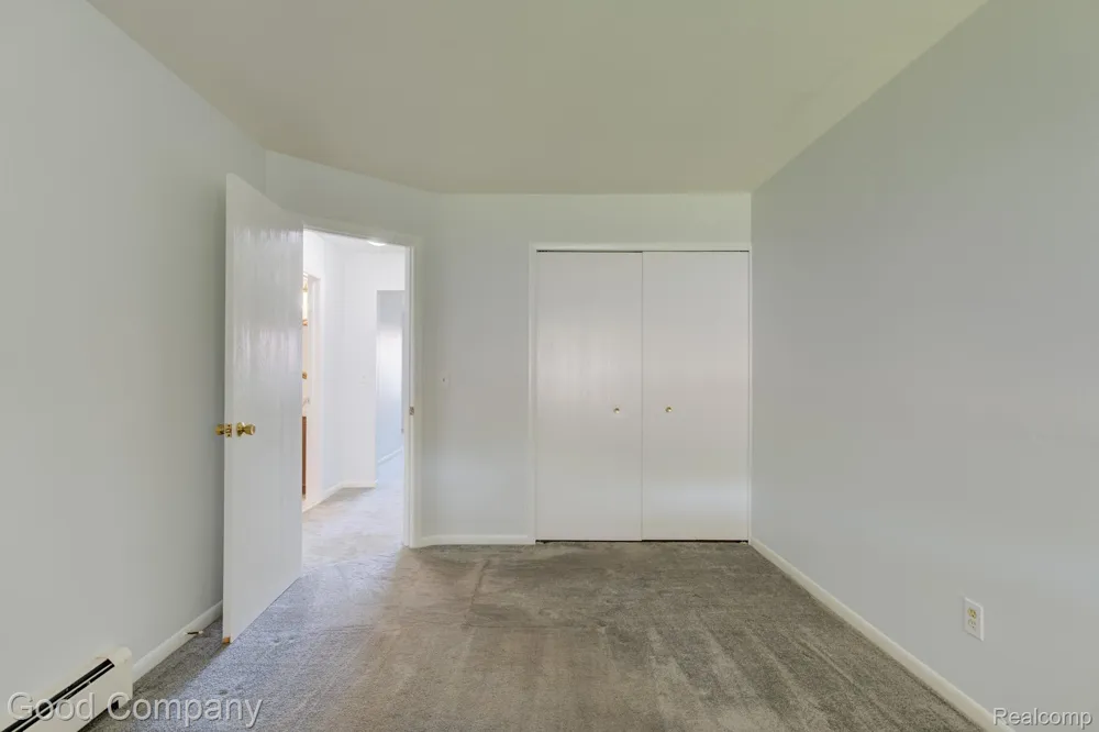 25219 Potomac Drive South Lyon City, MI 48178