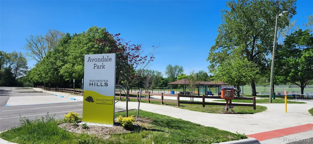 2700 VENDOME AVENUE Rochester Hills City, MI 48309
