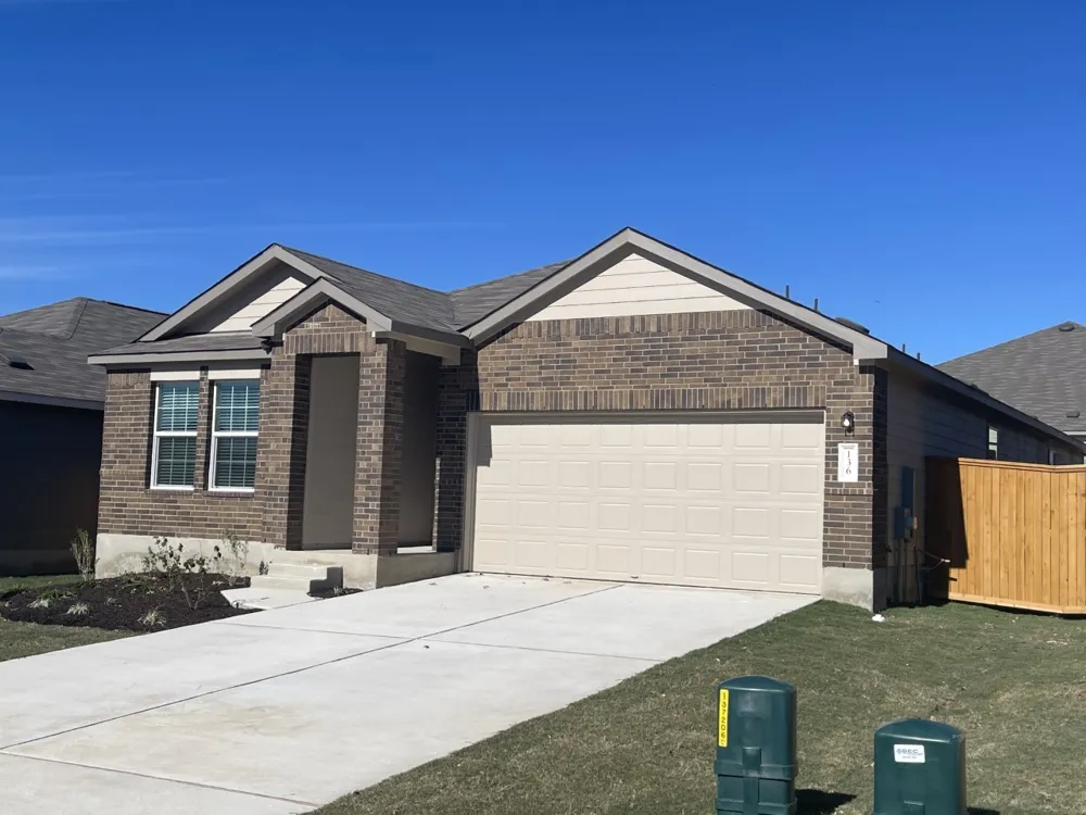 136 Perfect World Loop Jarrell, TX 76537