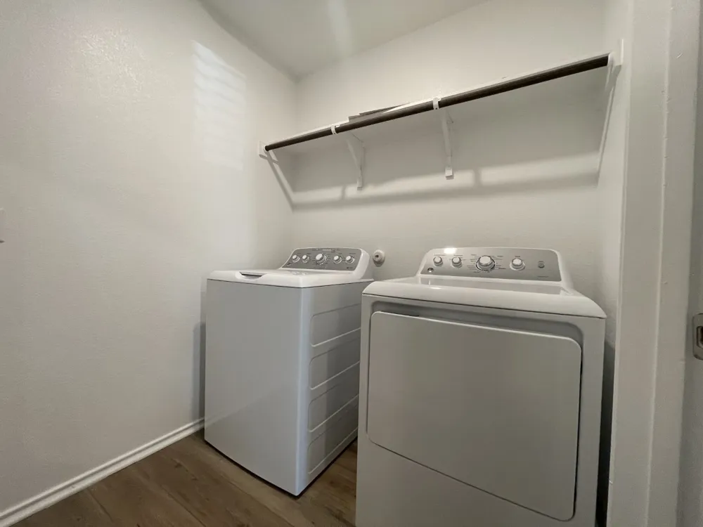 136 Perfect World Loop Jarrell, TX 76537