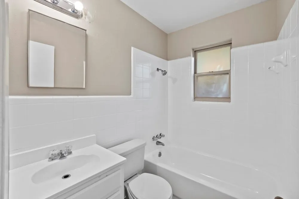 2921 Needles Street Euless, TX 76040