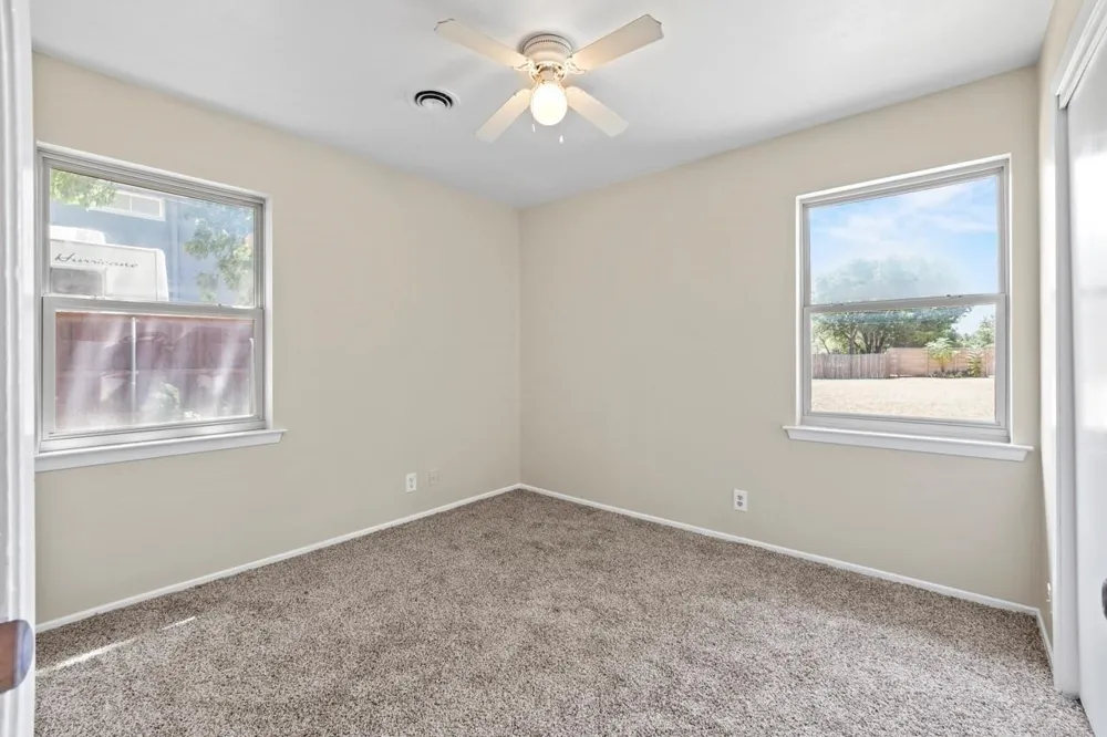 2921 Needles Street Euless, TX 76040