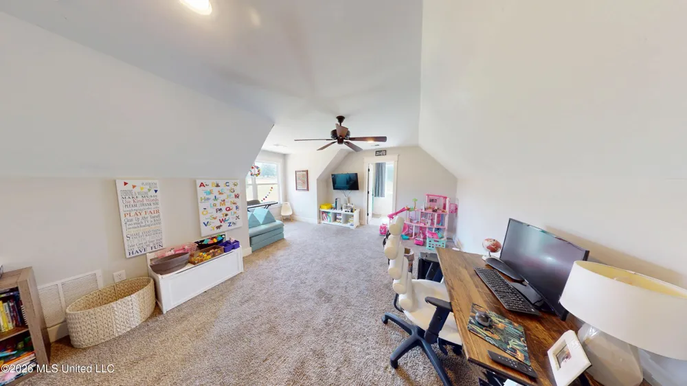 856 E Woodford Cove Hernando, MS 38632