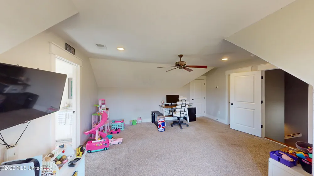 856 E Woodford Cove Hernando, MS 38632