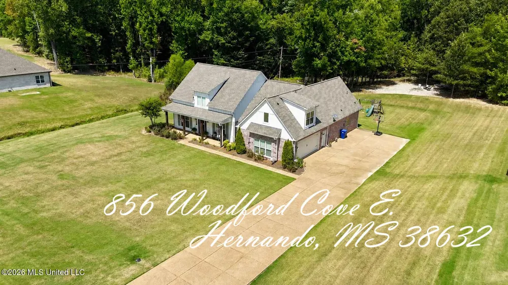 856 E Woodford Cove Hernando, MS 38632