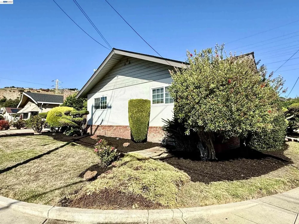 950 Fulton Ave San Leandro, CA 94577