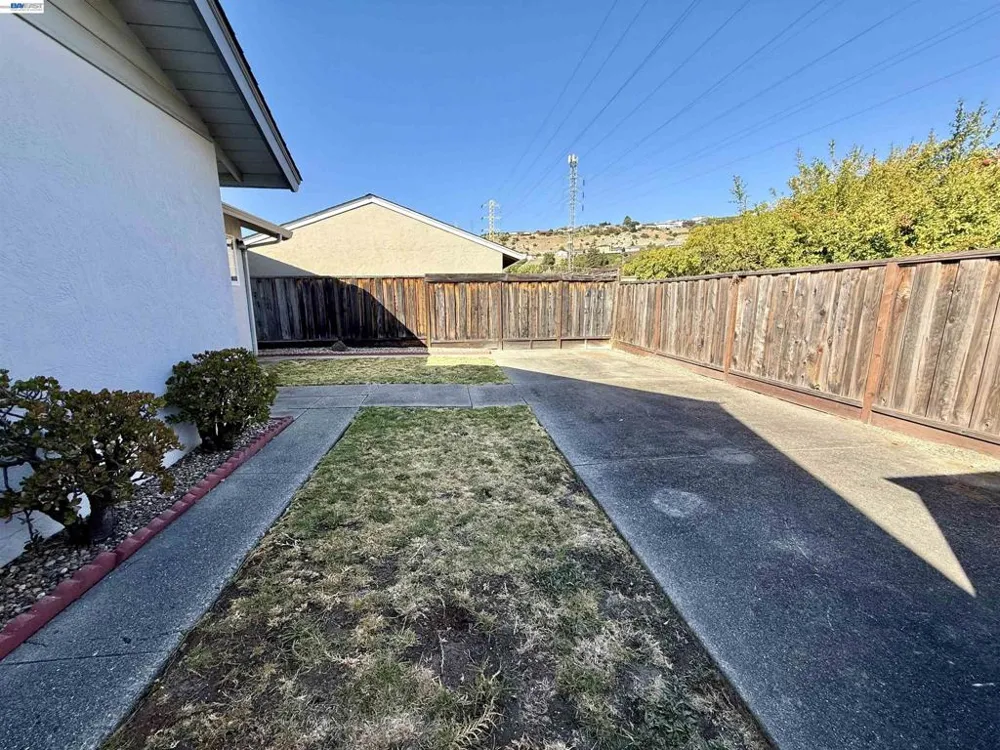 950 Fulton Ave San Leandro, CA 94577