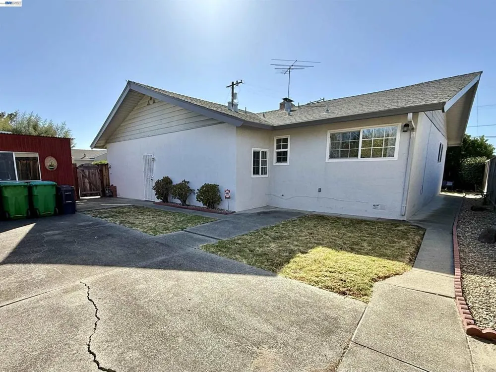 950 Fulton Ave San Leandro, CA 94577