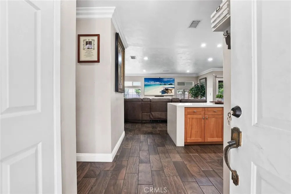 1313 E Merona Place Anaheim, CA 92805