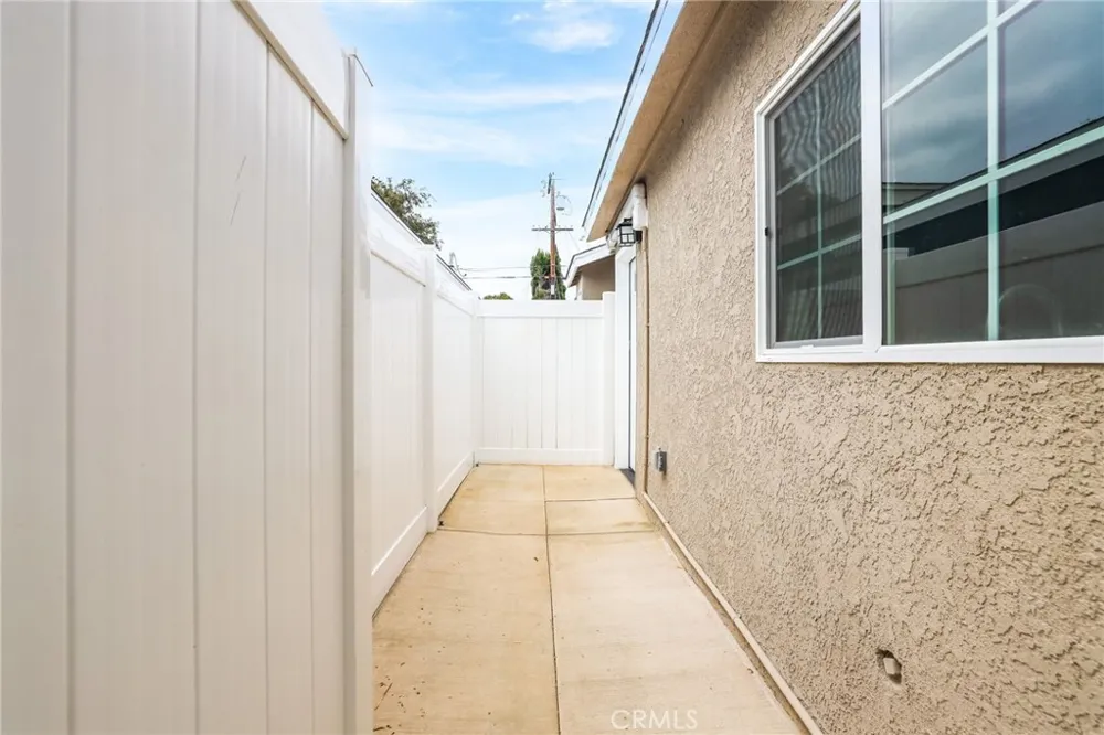 1313 E Merona Place Anaheim, CA 92805