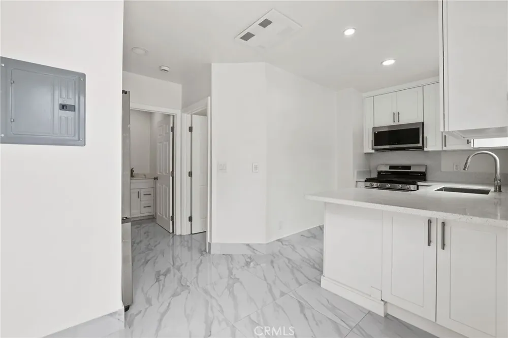 1313 E Merona Place Anaheim, CA 92805