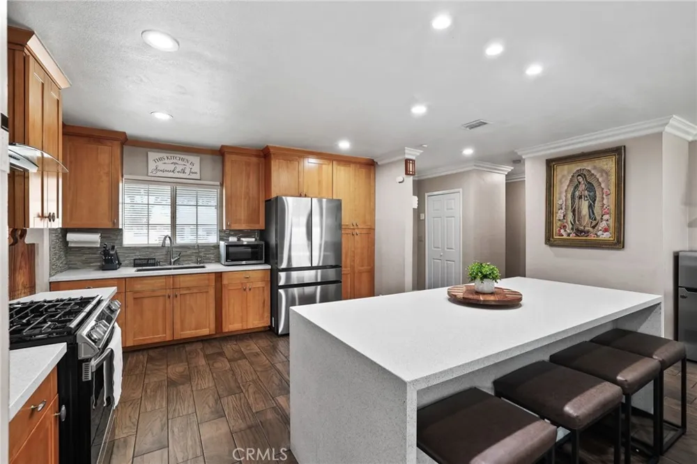 1313 E Merona Place Anaheim, CA 92805