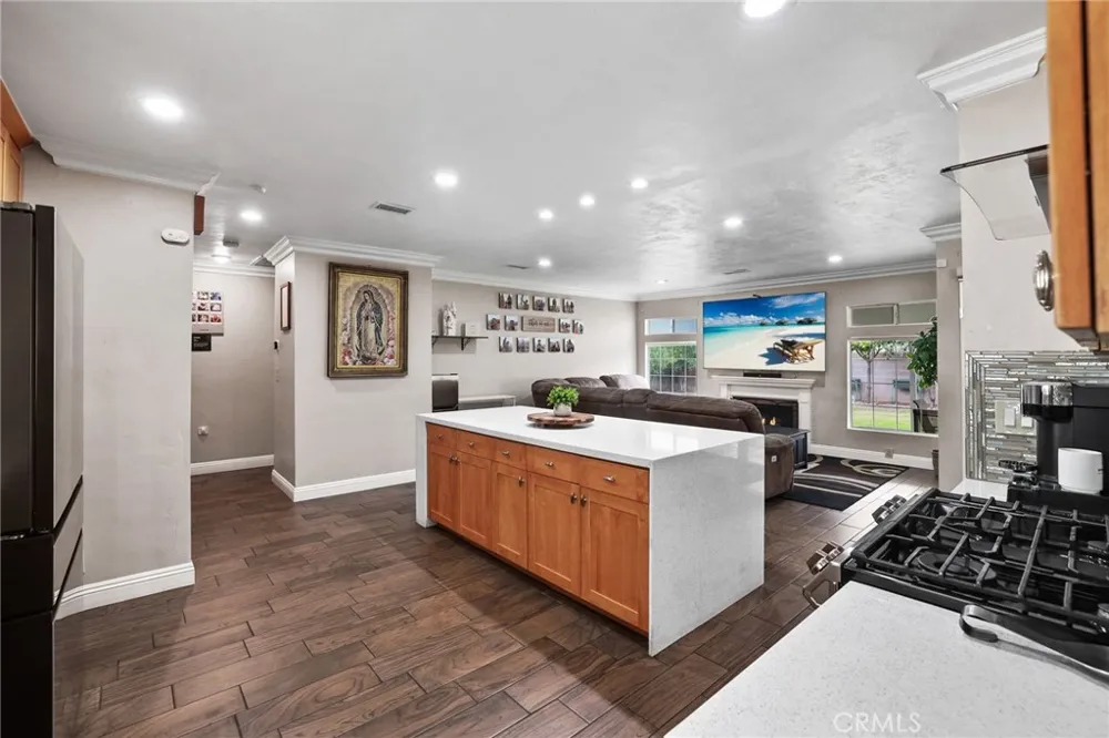 1313 E Merona Place Anaheim, CA 92805