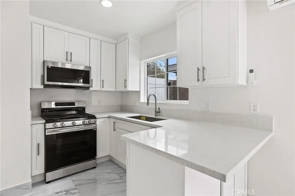 1313 E Merona Place Anaheim, CA 92805