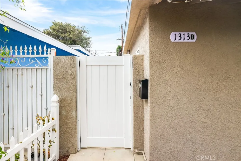 1313 E Merona Place Anaheim, CA 92805