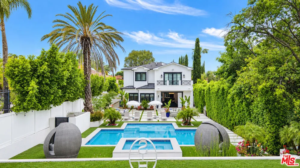 5162 Otis Avenue Los Angeles, CA 91356