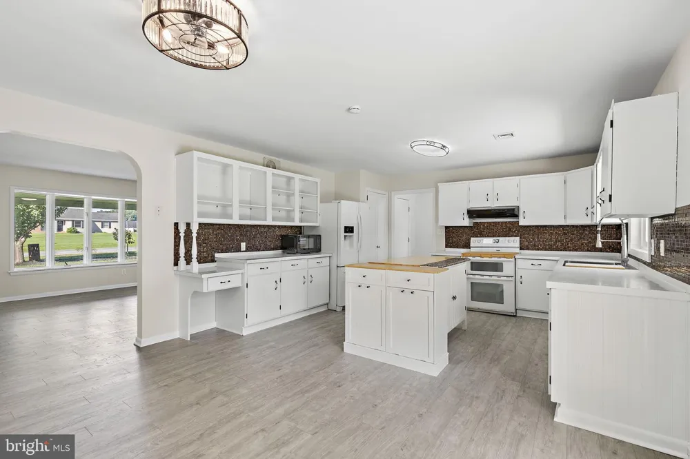 5409 NORRISVILLE ROAD White Hall, MD 21161
