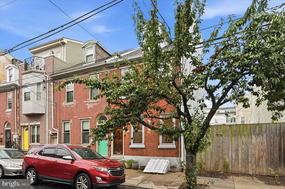 1136 3RD STREET Philadelphia, PA 19123